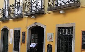 G&b - Hostel And Wines Lisbon Portugal